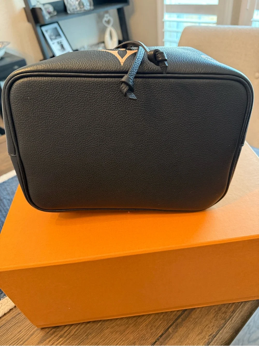 Louis Vuitton Black Monogram Neo Noe
